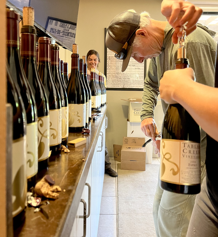 Opening 23 vintages of Esprit Opening 23 vintages of Esprit