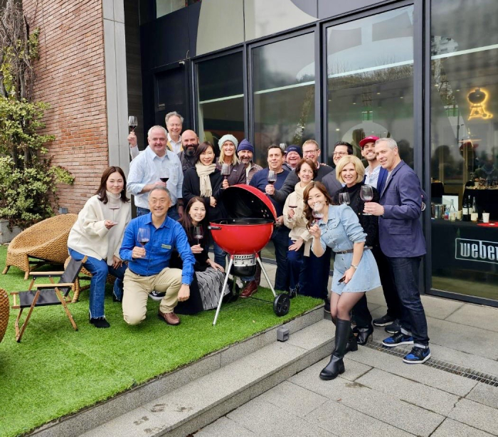 Group outside Seoul Weber Grill event Group outside Seoul Weber Grill event