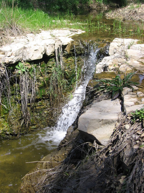 Tablas_creek_waterfall Tablas_creek_waterfall